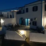 Villa Firostefani 3*