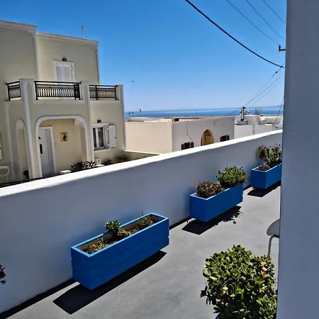 Villa Firostefani 3*