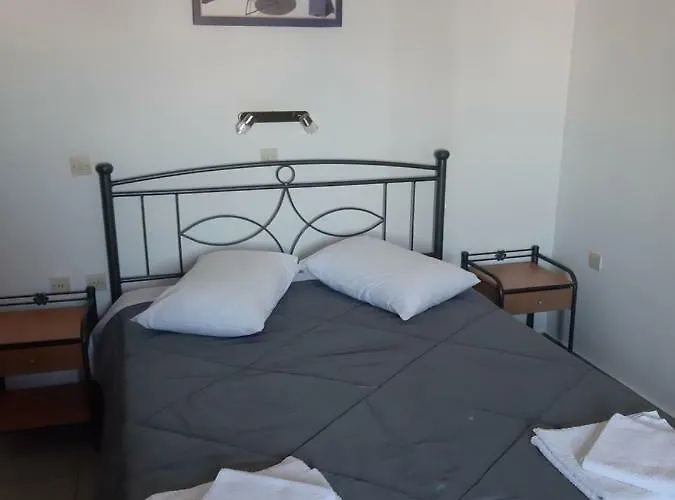 Villa Firostefani 3*