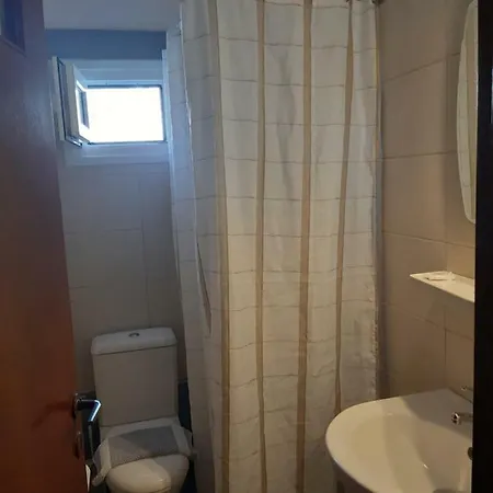 בית הארחה Villa Firostefani 3*
